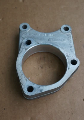 Chevrolet Corvette C4 1988-1996 soporte pinza freno trasero izquierdo usado 10052211 Foto 1 de 3