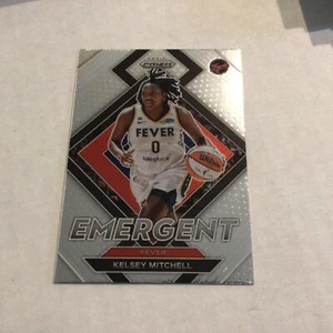 2022 Panini Prizm WNBA insert Emergent - #8 Kelsey Mitchell - Indiana Fever - Picture 1 of 1