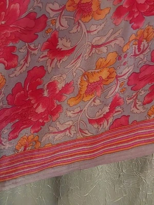 Sari de colección Shree 100 % seda pura estampado floral 6+ yardas tela artesanal rosa Foto 1 de 4