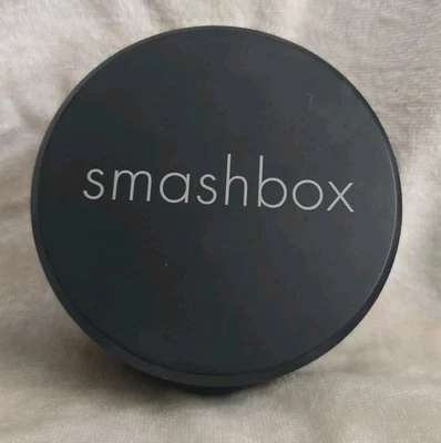 SMASHBOX HALO Color FAIR  0.75 OZ / 21 G  XXL Size Hydrating Perfecting Powder - Image 1 of 4