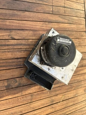 Audi A2 8Z ABS Controller Unit - 8Z0 907 379 B - Image 1 of 4