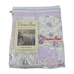 Victoria Classic Sage Reversible Quilted Standard Sham 100% Polyester 20x26 - Picture 1 of 2