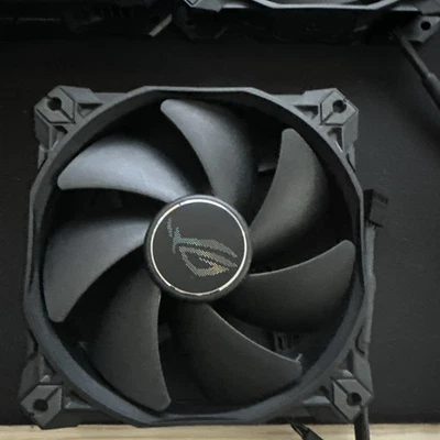 ASUS ROG Strix XF120 Whisper Quiet 4-pin PWM Fan/PC Cases Radiators CPU Cooler.. - Image 1 of 4