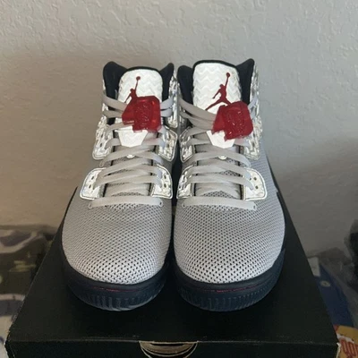 Air Jordan Spoke Forty Pe Talla 8 Hombre’s 897541 101 Blanco Rojo Fuego Negro NUEVO Foto 1 de 4