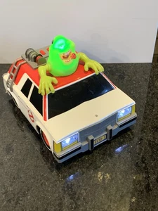 Vintage Ghost Buster Ecto.1 Auto mit schlankeren batteriebetriebenen Lichtern & Sounds - Bild 1 von 12