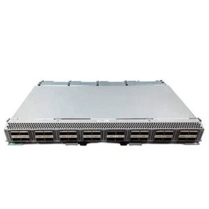 Arista Networks DCS-7300X-32Q-LC - Photo 1/2