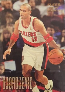 NBA - Aleksandar Djordjevic (RC) - #241 - '96-97 Fleer - Picture 1 of 2