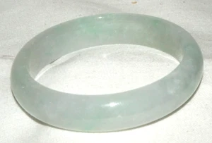 Vintage Chinese Semi Translucent Pale Green Baby Jadeite Jade Bracelet (LeS)L25 - Picture 1 of 11
