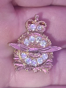 Royal Canadian Air Cadets Pin With Rhinestones? Can't make out stamp? - Picture 1 of 5