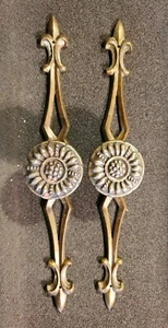 DRAWER CABINET DOOR PULL BACKING HARDWARE PLATES ANTIQUED BRASS FLEUR DE LIS (4) - Picture 1 of 9