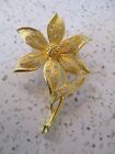 VINTAGE,DAISY PIN, MARKED J.J. GOLD-TONE, 2 3/4" X 1.5" WITH FACETED GLASS BEADS