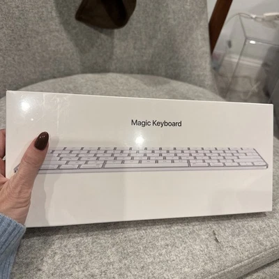 APPLE Wireless Magic Keyboard || A2450 EMC 2450 || MK2A3LL/A || No Touch ID - Image 1 of 4