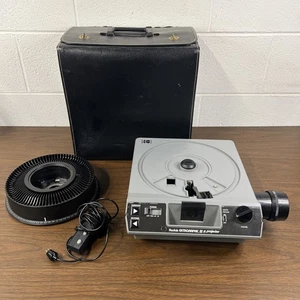 Proyector de diapositivas de carrusel Kodak Ektagraphic III A + control remoto, carrusel, estuche *Funciona - Imagen 1 de 13