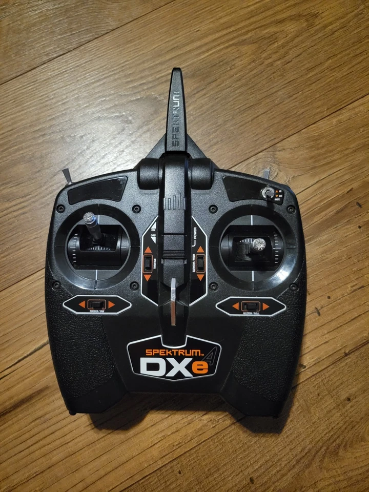 Transmisor RC Spektrum DXeA SPM1000 6157A-DXE   Foto 1 de 4