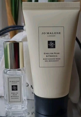 JO MALONE ENGLISH PEAR AND FREESIA COLOGNE SET WITH JO MALONE COTTON BAG  - Image 1 of 4