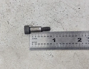 1/4 X 1/2" Shoulder Bolt 10/24 Thread (LOT OF 126) - Picture 1 of 2
