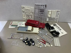 KIT MODELO VINTAGE JOHAN ESCALA 1/25 AÑOS 60 CADILLAC COCHE FÚNEBRE Y CONSTRUIDO ECTO - Imagen 1 de 14