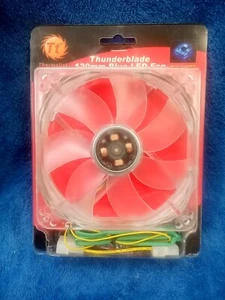 Thermaltake A1926 Thunderblade 12Omm Led Fan, Beautiful Blue Computer Fan - Picture 1 of 3