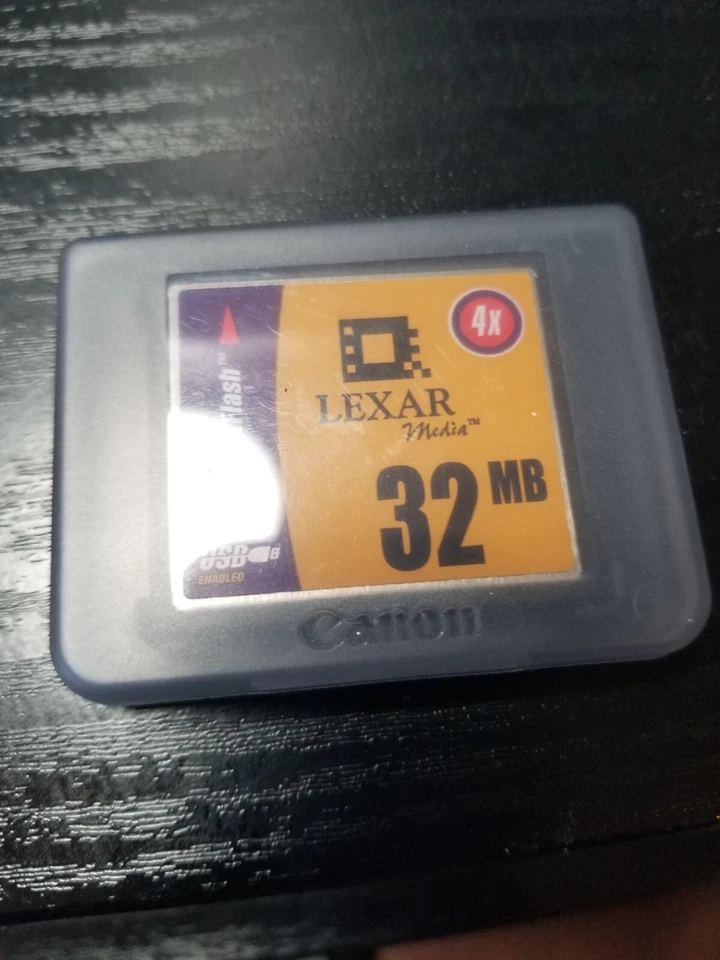 Lexar Media: 32 MB: CompactFlash 2250 Rev. A:  Foto 1 de 1