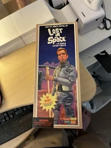 Sci-Fi Metropolis Lost in Space 1/6 Scale The Keeper 3rd Season Outfit in Box - Picture 1 of 4