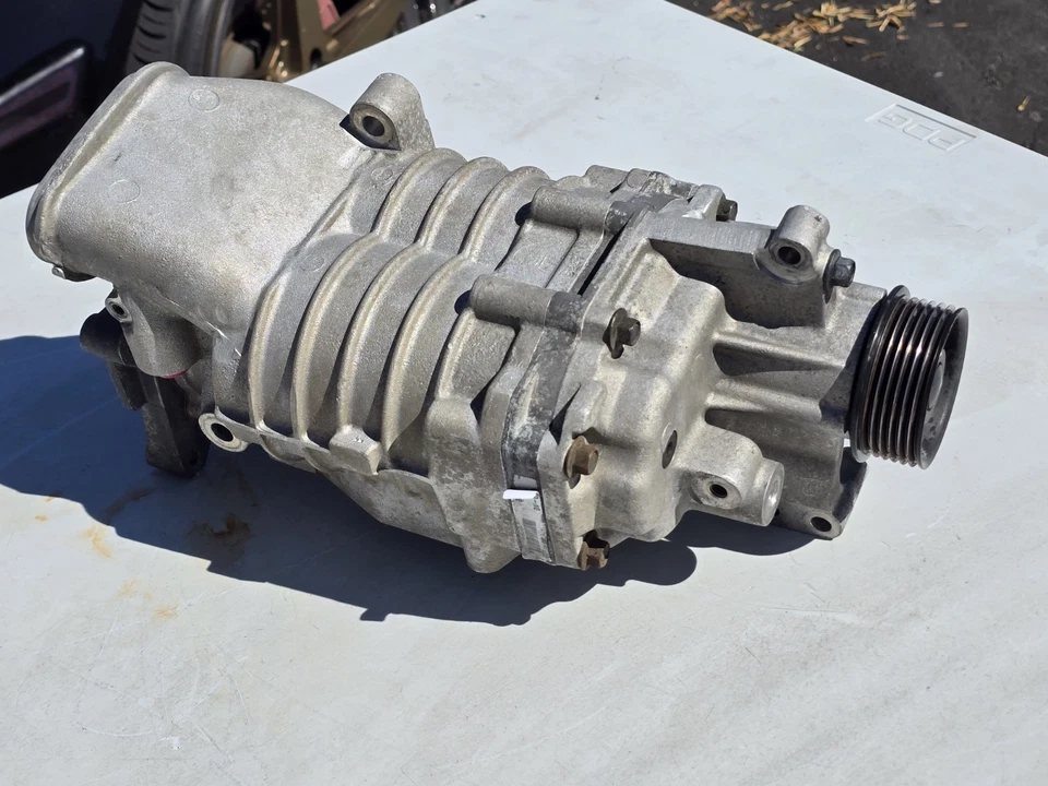 02-06 Mini Cooper S R52 R53 1.6L Conjunto de sobrealimentador OEM 117159-10 Foto 1 de 4