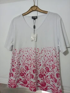 Ladies T-shirt Casamia EXCLUSIVE Medium size 12 white/pink flower combo - Picture 1 of 7