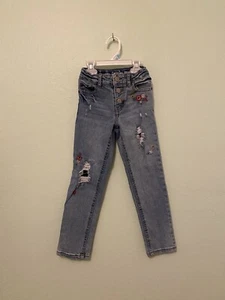 GIRLS JEANS SIZE 6 CAT & JACK STRETCH ADJUSTABLE STRAIGHT LEG EMBROIDERED NWOT - Picture 1 of 4