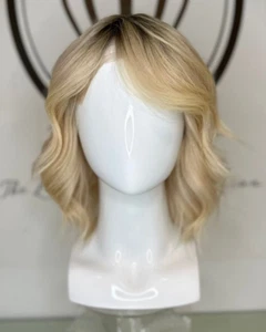Short Ombre Blonde Human Hair Wigs 13x4 Lace Front Wigs Wave Pre Plucked Wigs - Picture 1 of 9