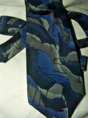 Cocktail Collection MEN'S TIE called TEQUILA  100 % Silk Black Gray Blue euc  - Image 1 of 3