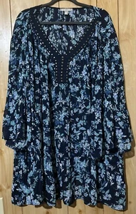 Woman Within Top Damen Übergröße 4 X 34/36 blau Blumenmuster Perlen Plissee V-Ausschnitt Oberteil - Bild 1 von 4