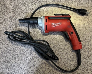NUEVO / SIN CAJA MILWAUKEE 6742-20 DESTORNILLADOR PARA PANELES DE YESO 120 voltios - Imagen 1 de 7
