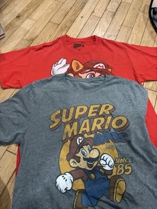 Super Mario t-shirt bundle size medium Nintendo - Picture 1 of 4
