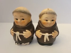 Vintage FRIAR TUCK CLERGY MUNK Salt and Pepper Shakers - Picture 1 of 4