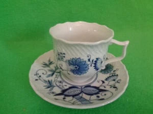 Kaffeetasse 2 tlg  Zwiebelmuster von Schirnding Bavaria mehr da - Bild 1 von 2