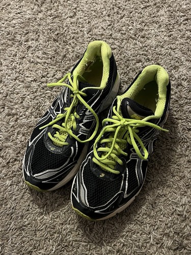 Scarpe da ginnastica uomo ASICS T104N sneakers taglia 11 nere con bordo verde ottime condizioni!