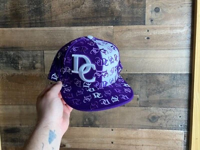 Gorra ajustada Washington DC para hombre grande púrpura blanca 3D letras cosidas Foto 1 de 4