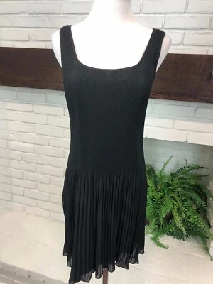 Vestido VIVIENNE TAM Talla 1 Negro Plisado Con Slip Sobre la Rodilla Foto 1 de 4