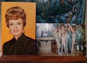 Lost In Space June Lockhart, Lost In Space Crew! Fan Club Cards!!!! - Picture 1 of 4