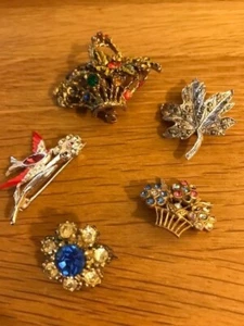 5 x Broches Vintage Metal/Estrás Repuestos/Reparaciones Mezcla Diseños - Imagen 1 de 5