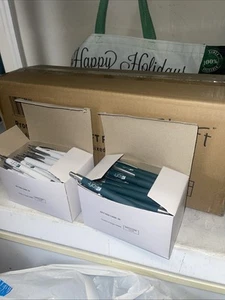 Lot of 500 Push Click Retractable Pens Black Ink Ballpoint - Aloft Hotels Print - Picture 1 of 5