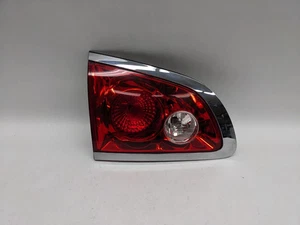 Luz trasera interior izquierda del conductor Buick Enclave 2008-2012 - Imagen 1 de 2