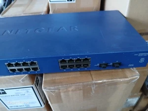 Netgear ProSafe GS716T v3 16-Port 10/100/1000 Mbps Gigabit Smart Switch - Picture 1 of 7