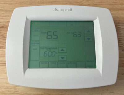 Honeywell TH8320U1008 VisionPRO 8000 Programmable Thermostat (Tested) - Image 1 of 4
