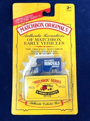 1993 Matchbox Authentic Recreations  #17A REMOVALS VAN - Mint Condition - Image 1 of 2