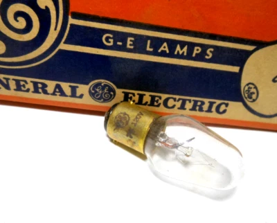 C7 CLEAR 7w 120v LIGHT BULB DC dual contact bayonet base APPLIANCE Radio GE NOS - Image 1 of 2