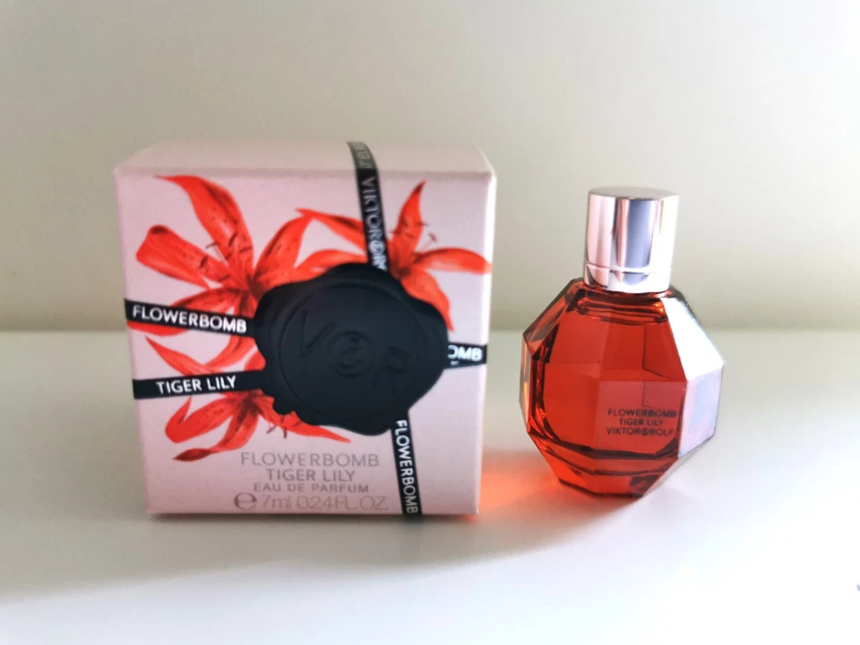 MINIATURE VÏKTÔR & RÔLF FLÔWËRBÔMB TÎGER LÏLY EAU DE PARFUM 7 ML PLEINE - Photo 1/1