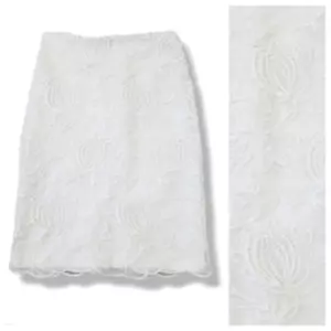 Chelsea & Theodore Floral Embroidered Lace Mesh Skirt in White Size Medium - Picture 1 of 8