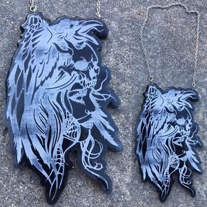 6x3.5 Wall Hanging Gothic Lady With Skull And Bird - Picture 1 of 3