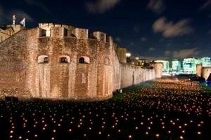 Tower of London Beyond The Deepening Shadow 10000 Flames Lanterns Photograph - Picture 1 of 6