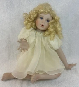 Signed Numbered Georgetown Sitting Angel Kisses Porcelain Doll 10th Anniversary - Picture 1 of 11